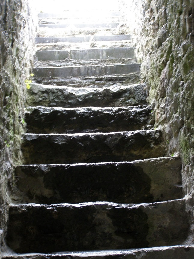 Cut stone stairs with dry stone walls
